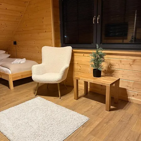 بيت للعطل Kolory Ziemi شتوروك